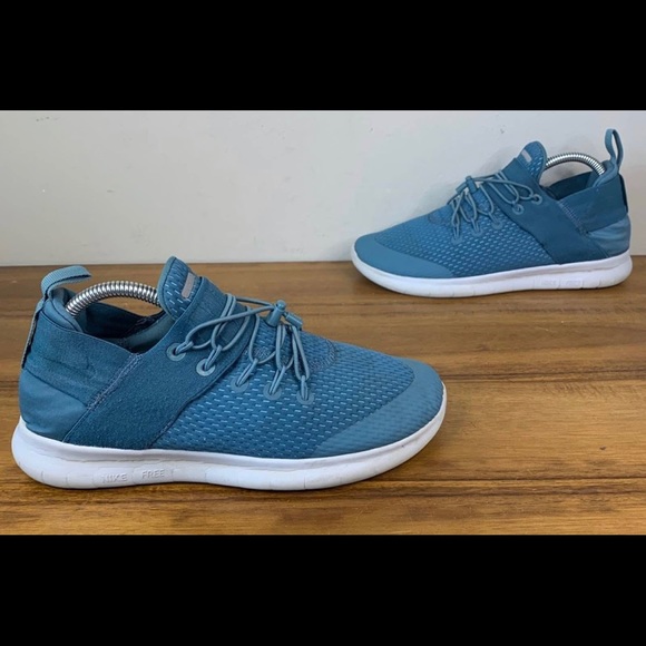 Nike Shoes - Nike No Tie Running Shoes Used